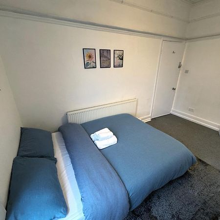 Cosy Double Rooms A Stones Throw From Wembley Stadium London Exteriör bild