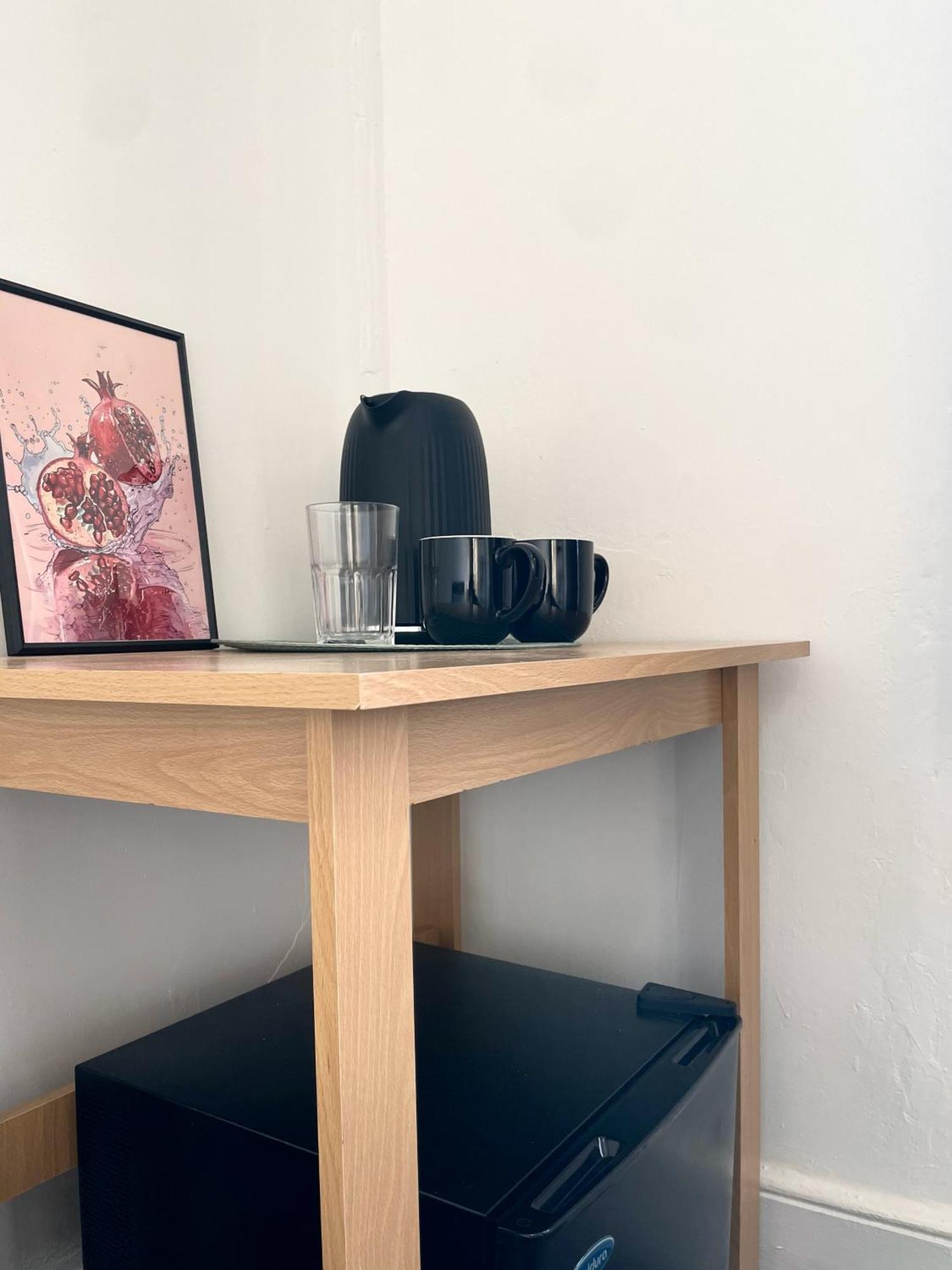 Cosy Double Rooms A Stones Throw From Wembley Stadium London Exteriör bild