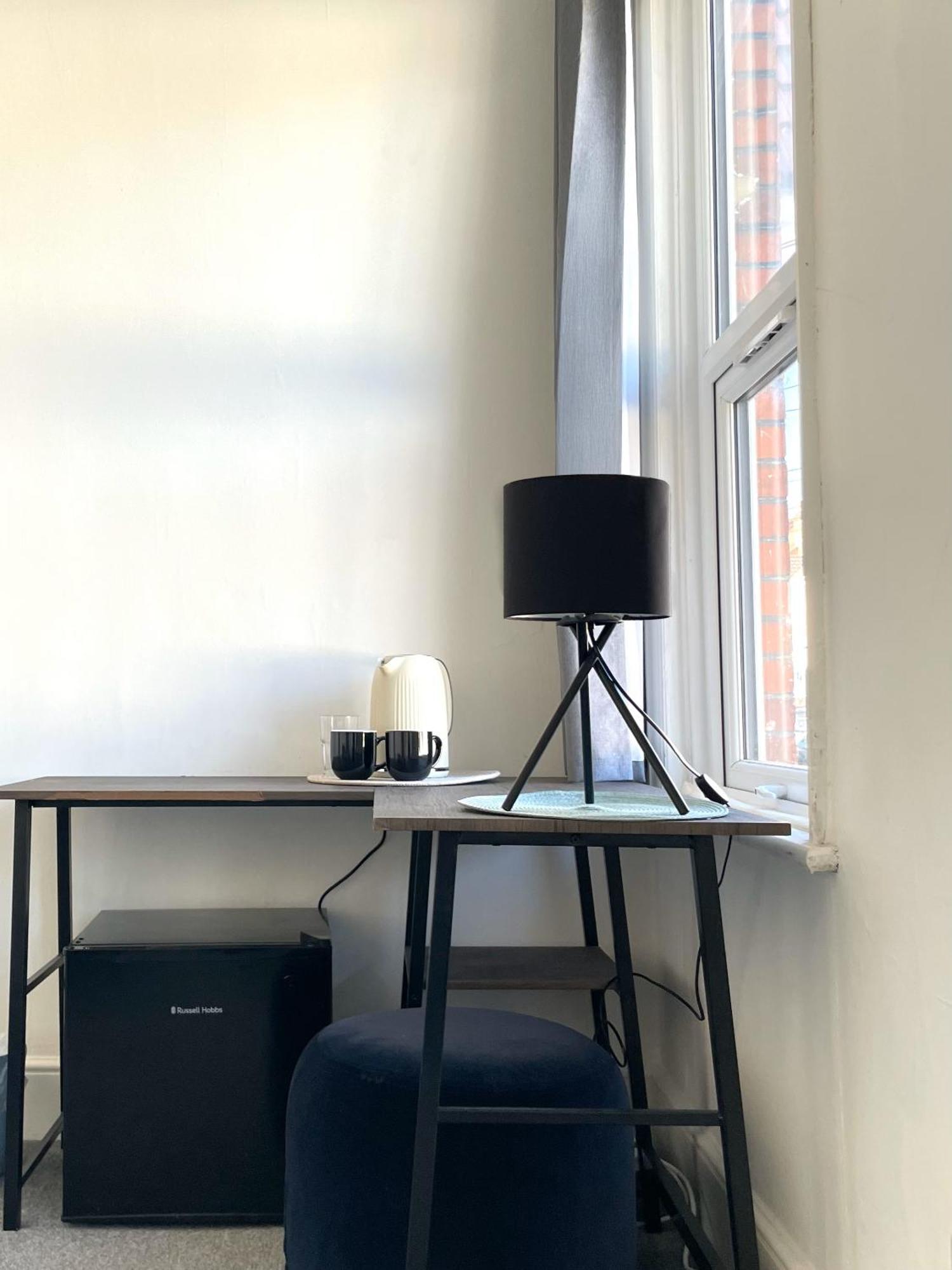 Cosy Double Rooms A Stones Throw From Wembley Stadium London Exteriör bild