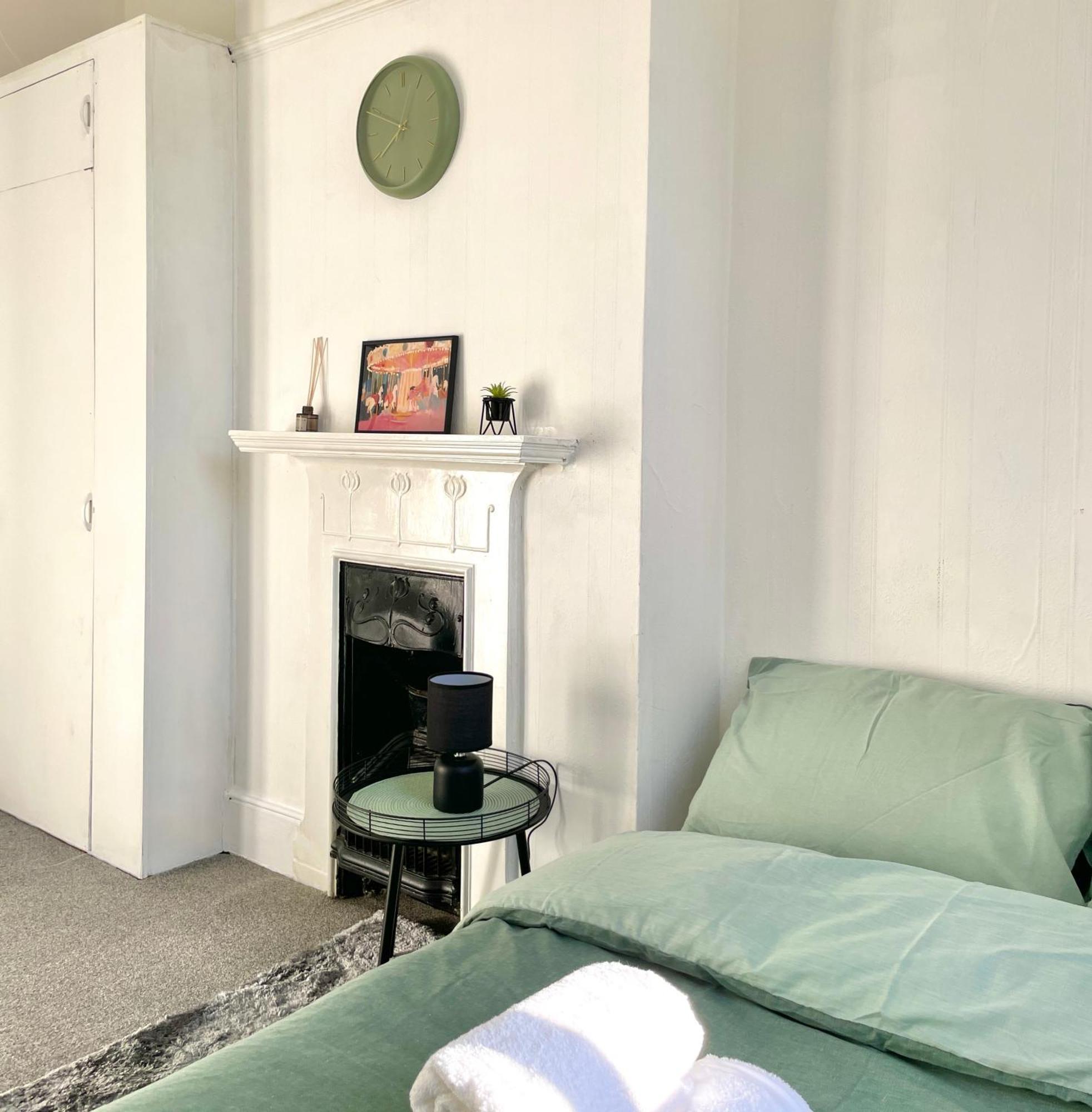 Cosy Double Rooms A Stones Throw From Wembley Stadium London Exteriör bild