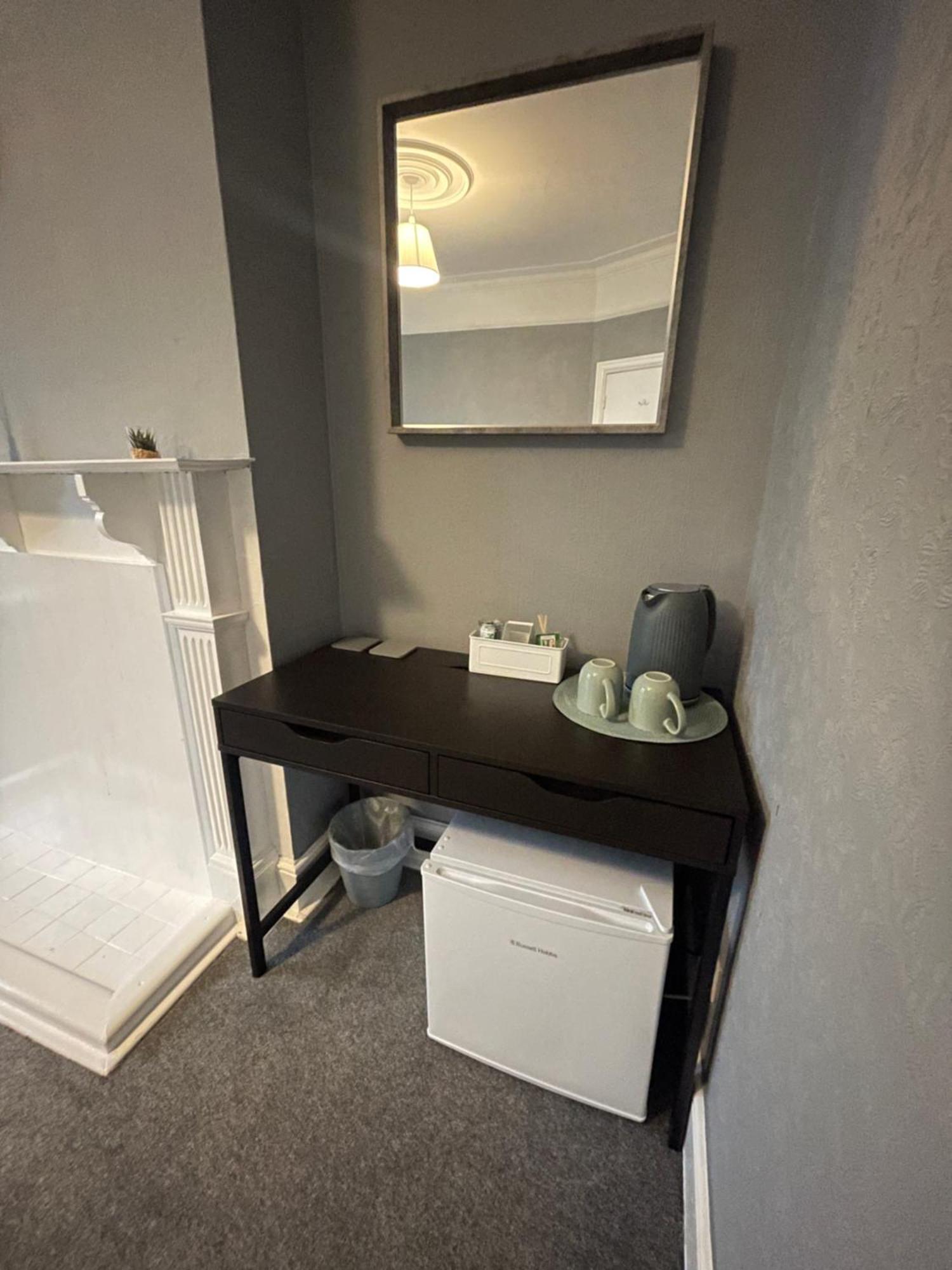 Cosy Double Rooms A Stones Throw From Wembley Stadium London Exteriör bild